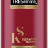 TRESemme Keratin Smooth Shampoo 1 L, With Keratin & Argan Oil for Straighter, Shinier Hair - Nourishes Dry Hair & Controls Frizz, For Men & Women
